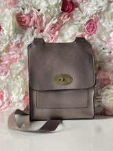 Load image into Gallery viewer, Twist Lock Flap Over Crossbody Bag