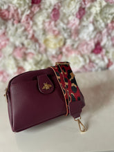 Load image into Gallery viewer, Double Zip Bee Crossbody Bag with Funky Strap