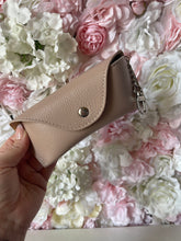 Load image into Gallery viewer, Leather Glasses Case