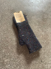 Load image into Gallery viewer, Speckle Design Fingerless Gloves