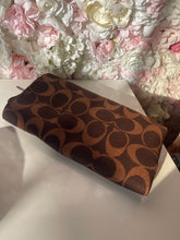 Load image into Gallery viewer, C Detail Scarf - Various Colours