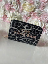 Load image into Gallery viewer, Leopard Print Tote Purses