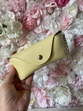 Load image into Gallery viewer, Leather Glasses Case