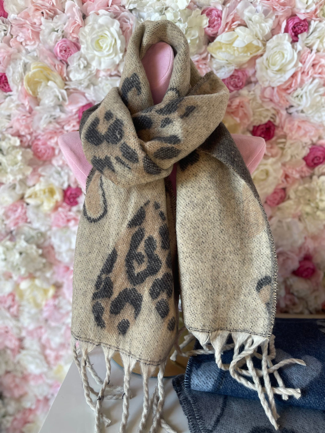 Reversible Leopard Print Heart Scarf