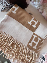 Load image into Gallery viewer, H Detail Scarf - Various Colours