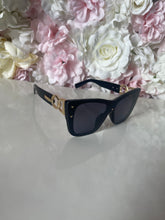 Load image into Gallery viewer, Chain Detail Sunglasses