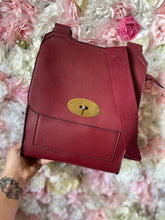 Load image into Gallery viewer, Twist Lock Flap Over Crossbody Bag